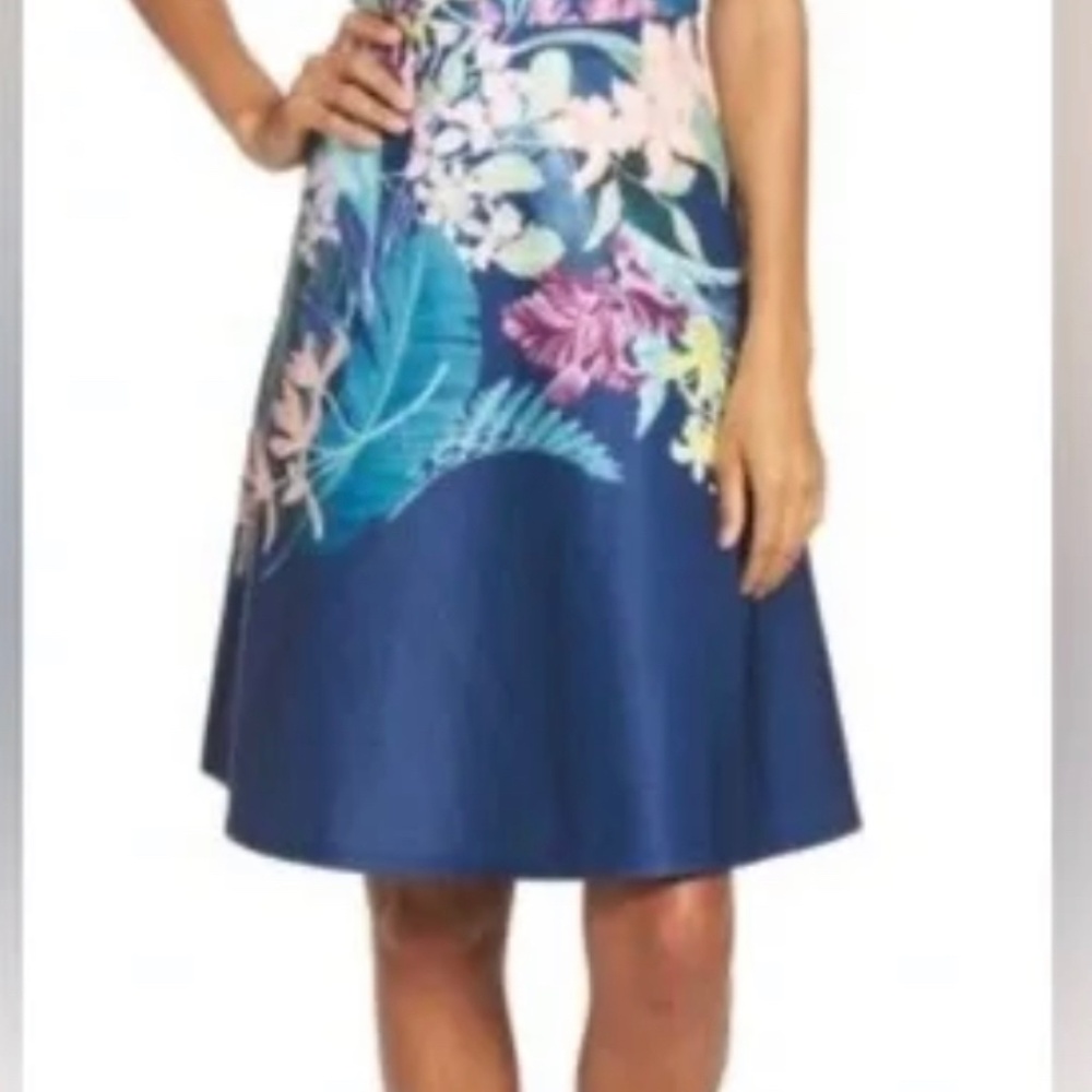 Adrianna Pappell Scuba Fit and Flare Dress, size 6 new with tags